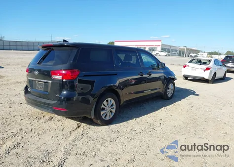 2018 Kia Sedona Lx z USA, uszkodzony, nr VIN KNDMB5C10J6407098